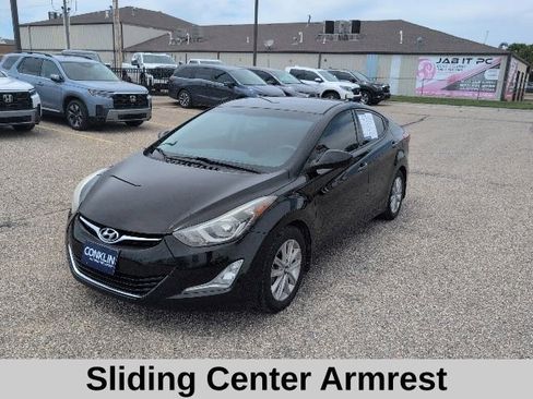 Used 2015 Hyundai Elantra SE w/ Option Group 02 FWD image 14