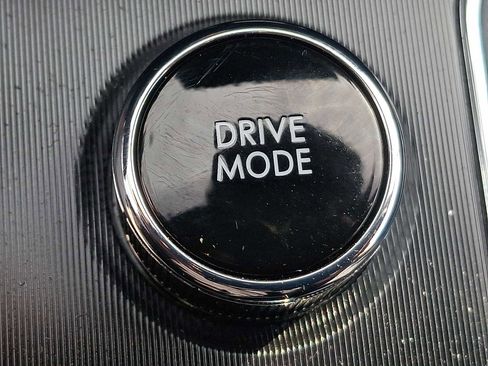 Used 2023 Lincoln Corsair Reserve w/ Equipment Group 201A image 27