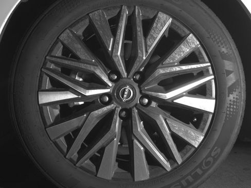 Used 2025 Nissan Altima 2.5 SV image 12