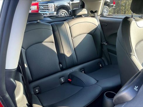 Used 2024 MINI Cooper SE image 28