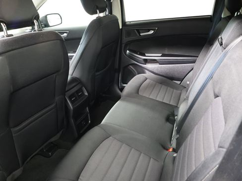 Used 2018 Ford Edge SE FWD image 23
