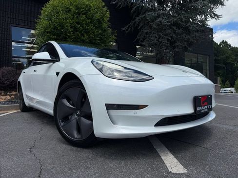 Used 2020 Tesla Model 3 Standard Range Plus RWD image 8