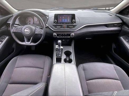 Used 2024 Nissan Altima 2.5 S FWD image 7