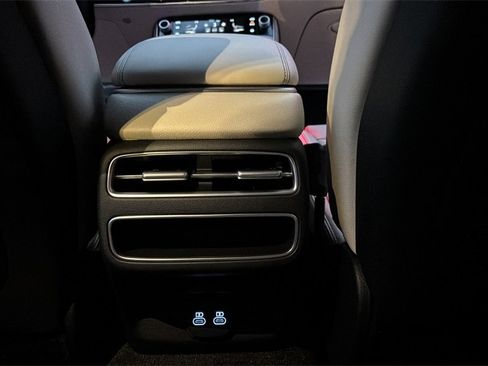 New 2026 Genesis GV70 2.5T Select image 11