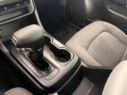 Used 2017 Chevrolet Colorado W/T image 23