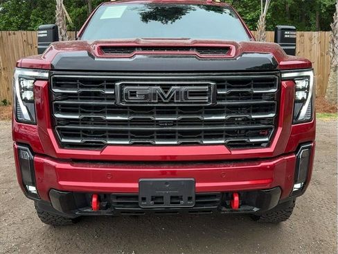 Used 2024 GMC Sierra 2500 AT4 w/ AT4 Premium Plus Package AWD/4WD image 15