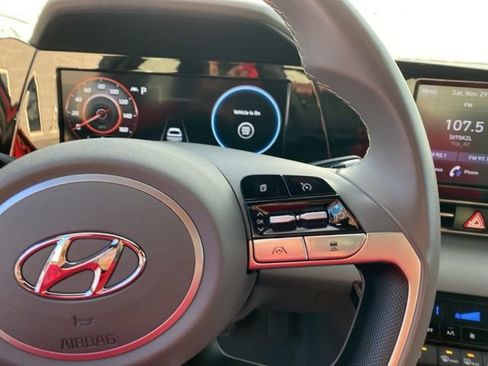 Used 2022 Hyundai Elantra SEL w/ Convenience Package image 21