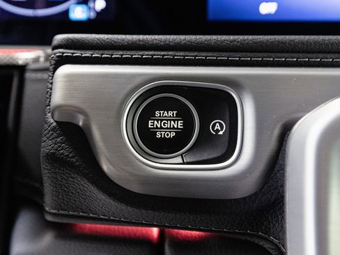 Used 2025 Mercedes-Benz G 550 image 17