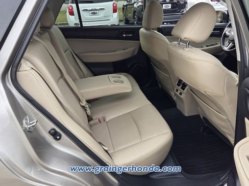 Used 2016 Subaru Outback 2.5i Limited image 15