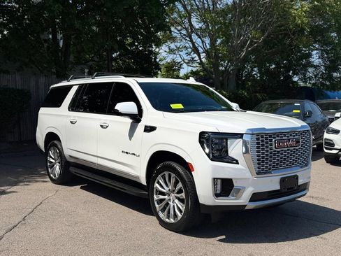 Used 2021 GMC Yukon XL Denali AWD/4WD image 8