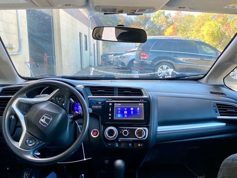Used 2015 Honda Fit EX image 10