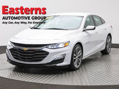 Used 2024 Chevrolet Malibu LT FWD image 1