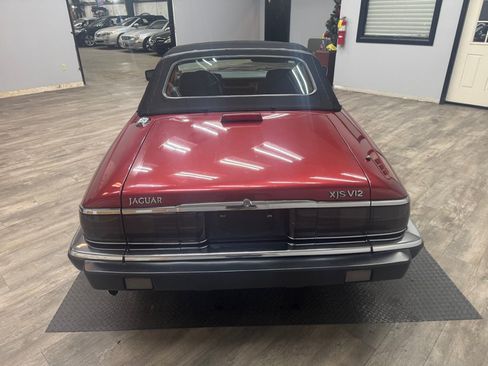 Used 1992 Jaguar XJS V12 Convertible RWD image 11