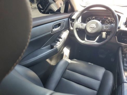 Used 2023 Nissan Rogue SL w/ SL Premium Package AWD/4WD image 15