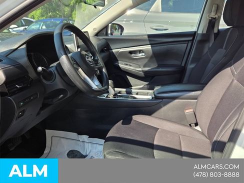 Used 2024 Nissan Sentra SV FWD image 3