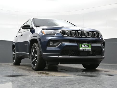 New 2026 Jeep Compass Latitude AWD/4WD image 17