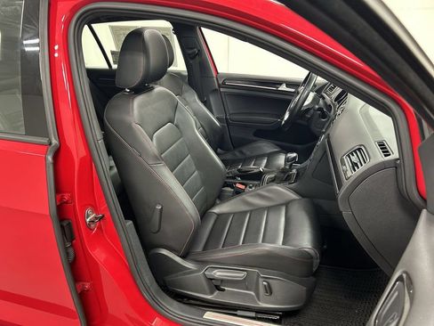 Used 2016 Volkswagen GTI Autobahn w/ Lighting Package (SEL) FWD image 24
