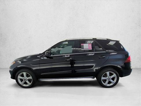 Used 2019 Mercedes-Benz GLE 400 4MATIC image 9