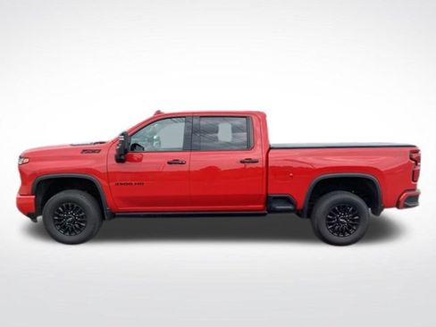 Used 2024 Chevrolet Silverado 3500 LTZ w/ LTZ Plus Package AWD/4WD image 2