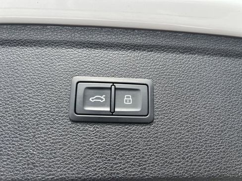 Used 2022 Audi SQ5 Premium Plus image 18