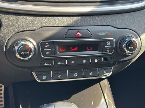 Used 2019 Kia Sorento SX AWD/4WD image 23