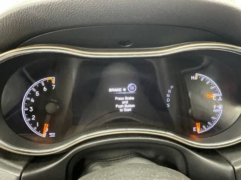 Used 2015 Jeep Grand Cherokee Limited AWD/4WD image 9