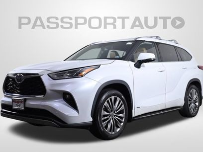 Used 2022 Toyota Highlander Platinum