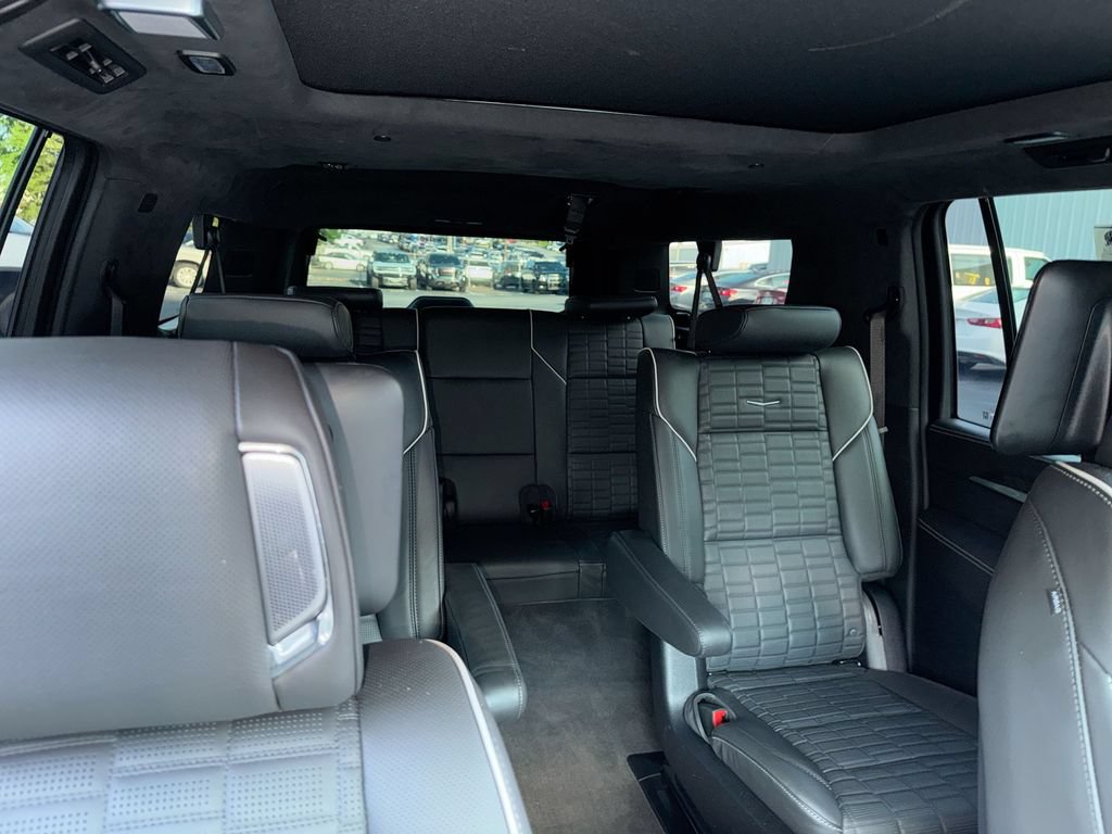 Used 2025 Cadillac Escalade ESV Sport Platinum AWD/4WD image 34