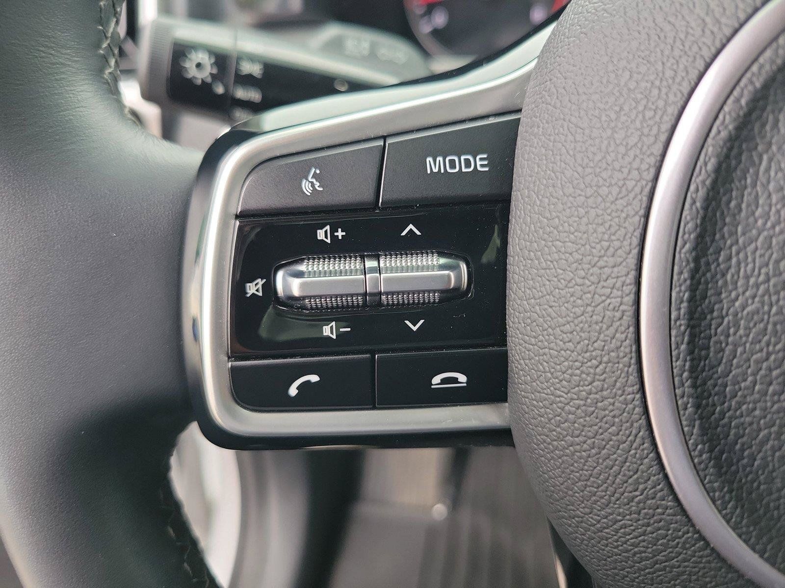Used 2022 Kia Sorento S w/ Panoramic Sunroof Package FWD image 25