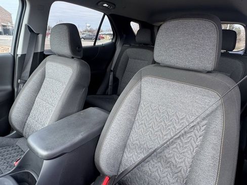 Used 2024 Chevrolet Equinox LT image 11