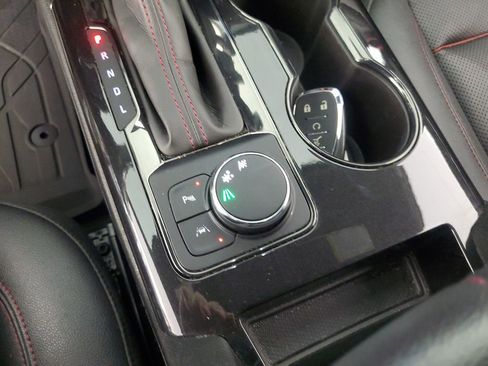 Used 2021 Chevrolet Blazer RS w/ Enhanced Convenience Package FWD image 17