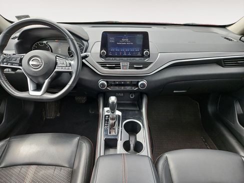 Used 2024 Nissan Altima 2.5 SR FWD image 10