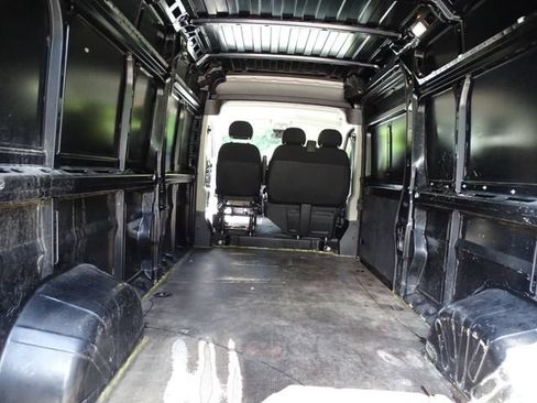 Used 2021 RAM ProMaster 2500 FWD image 3