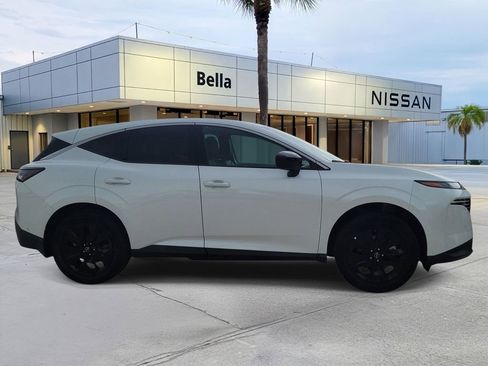 Certified 2025 Nissan Murano SV AWD/4WD image 8