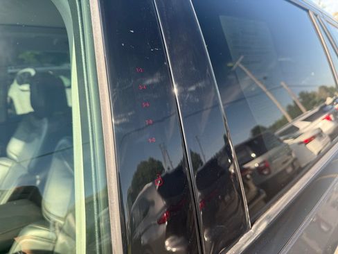 Used 2025 Lincoln Aviator Reserve w/ Equipment Group 201A AWD/4WD image 19