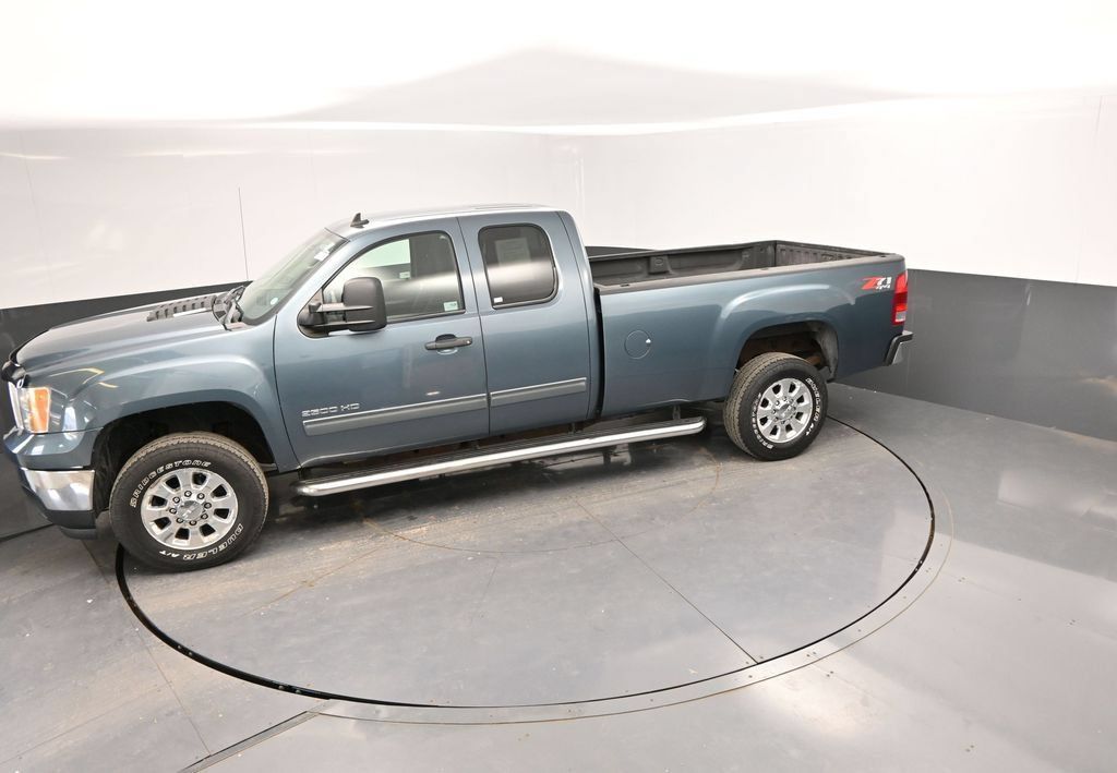 Used 2011 GMC Sierra 2500 SLE w/ Convenience Package AWD/4WD image 28