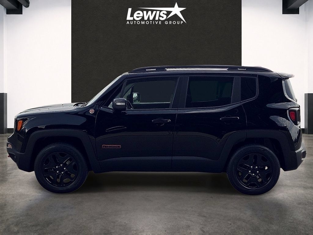Used 2018 Jeep Renegade Trailhawk w/ Cold Weather Group II AWD/4WD image 2