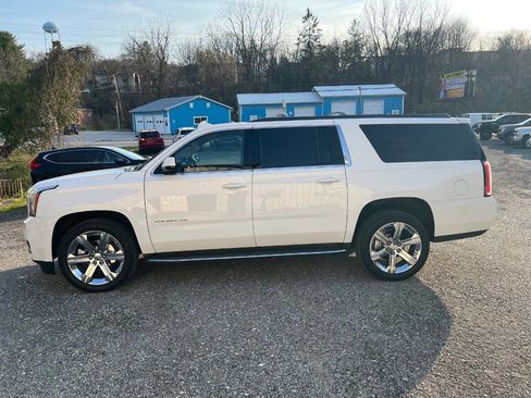Used 2016 GMC Yukon XL SLE w/ HD Trailering Package image 19