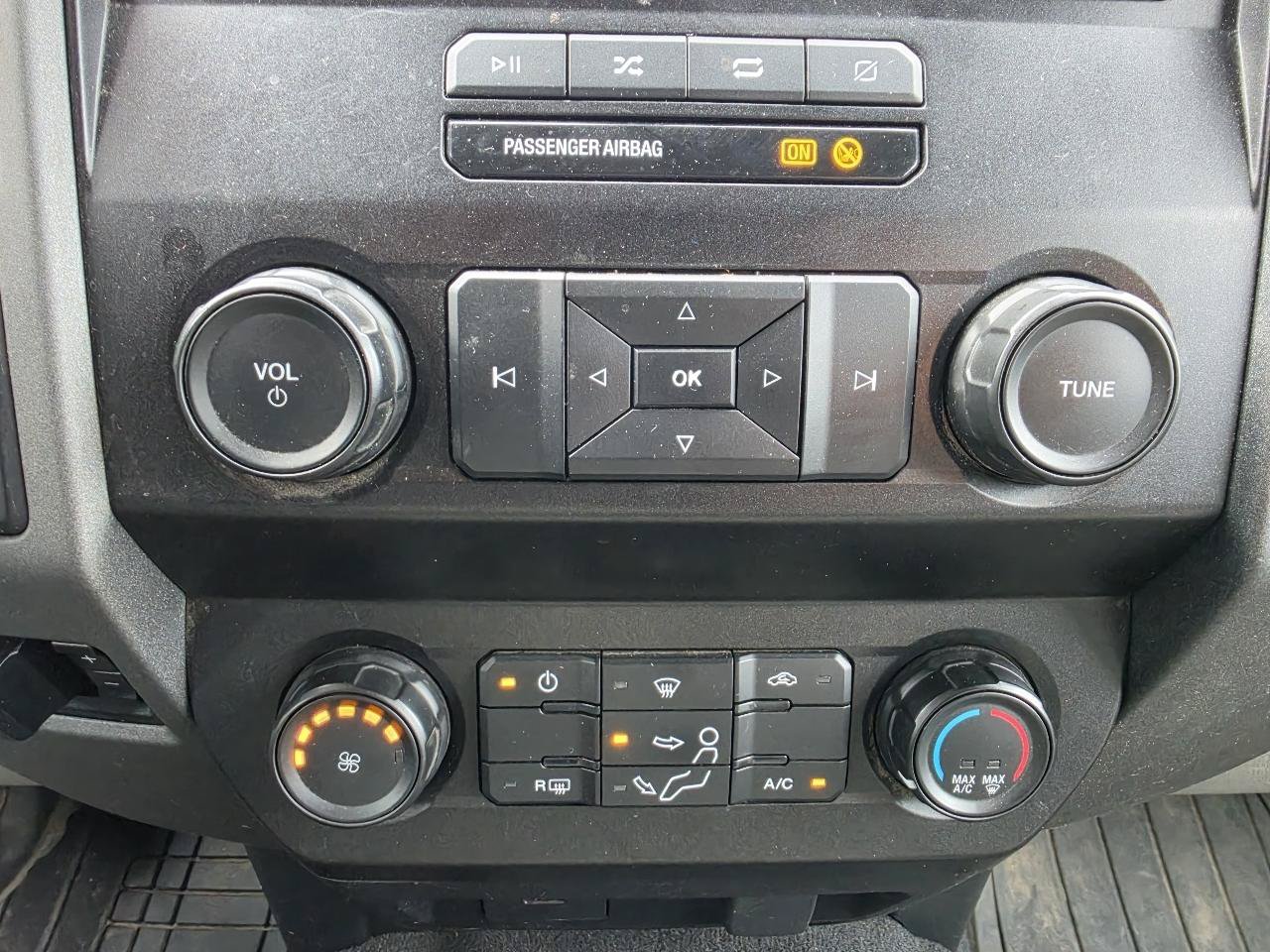 Used 2021 Ford F250 XL w/ STX Appearance Package AWD/4WD image 14