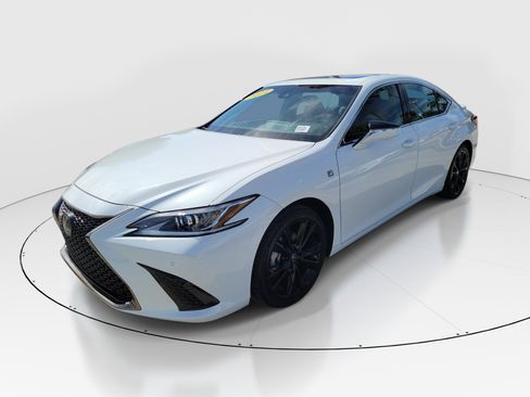 Used 2024 Lexus ES 350 F Sport w/ Accessory Package (Z2) FWD image 3