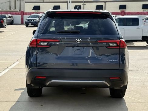 Used 2024 Toyota Grand Highlander FWD image 5