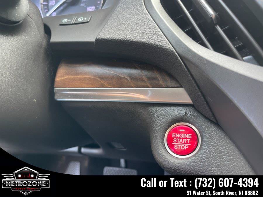 Used 2020 Acura MDX w/ Technology Package AWD/4WD image 32