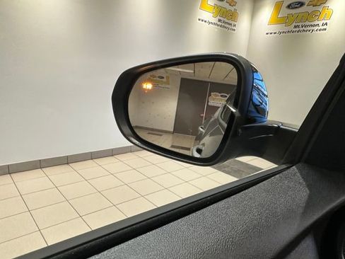 New 2026 Chevrolet Trax LT image 12