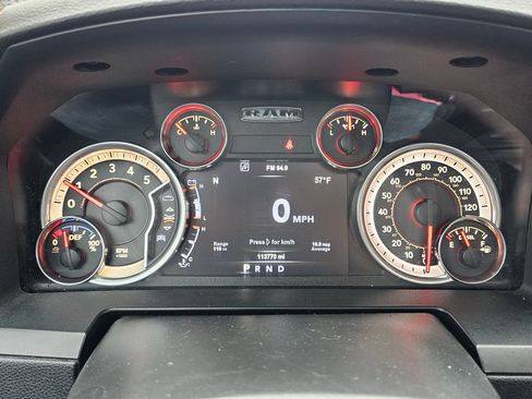 Used 2018 RAM 1500 Laramie AWD/4WD image 16