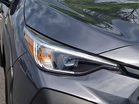 Used 2024 Subaru Crosstrek 2.0i AWD/4WD image 9