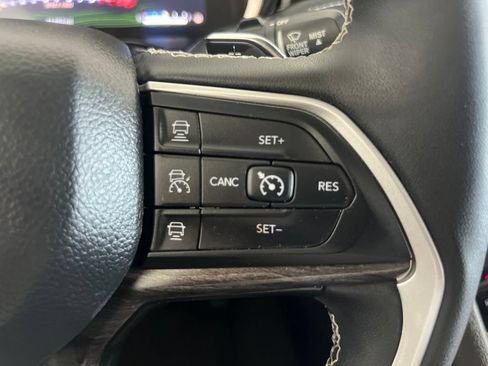 Used 2023 Jeep Grand Cherokee 4WD 4xe image 50
