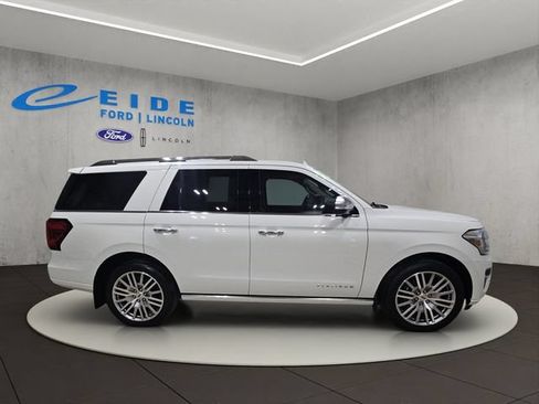 Used 2023 Ford Expedition Platinum AWD/4WD image 7
