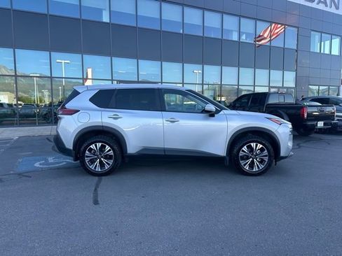 Used 2023 Nissan Rogue SV AWD/4WD image 13