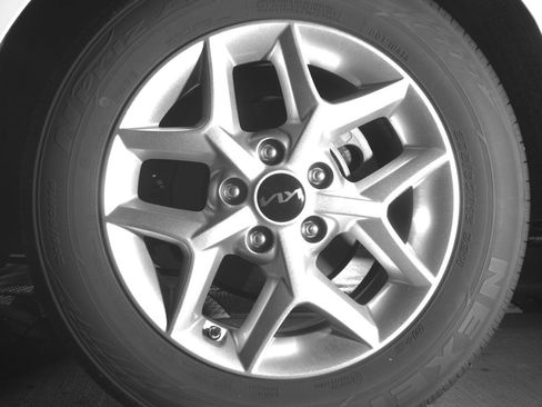 Used 2025 Kia Soul LX w/ LX Technology Package image 14