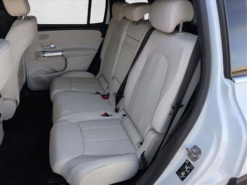 Certified 2026 Mercedes-Benz GLB 250 image 21